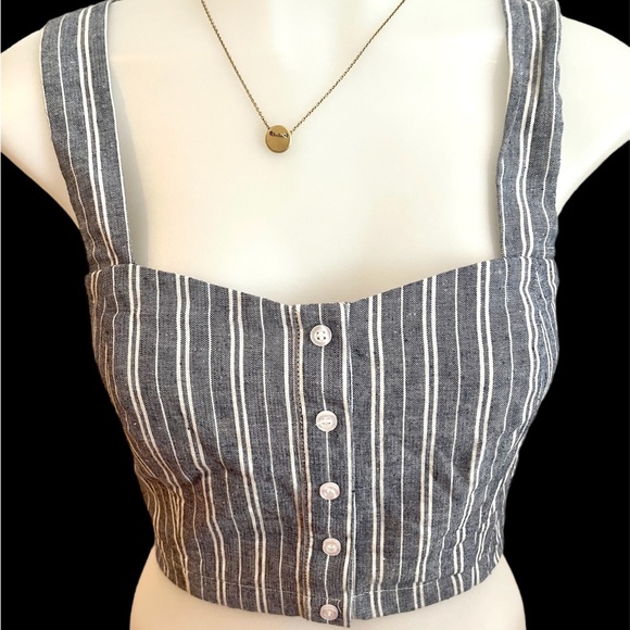 Forever 21 Women’s SZ M Top Bundle of 2 - Picture 15 of 16